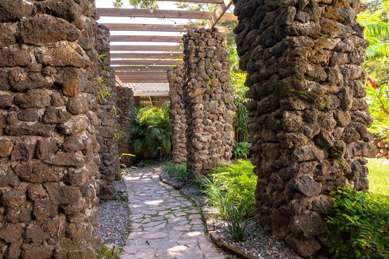 Angeli Gardens Boutique Hotel San Pedro Sula Exteriör bild